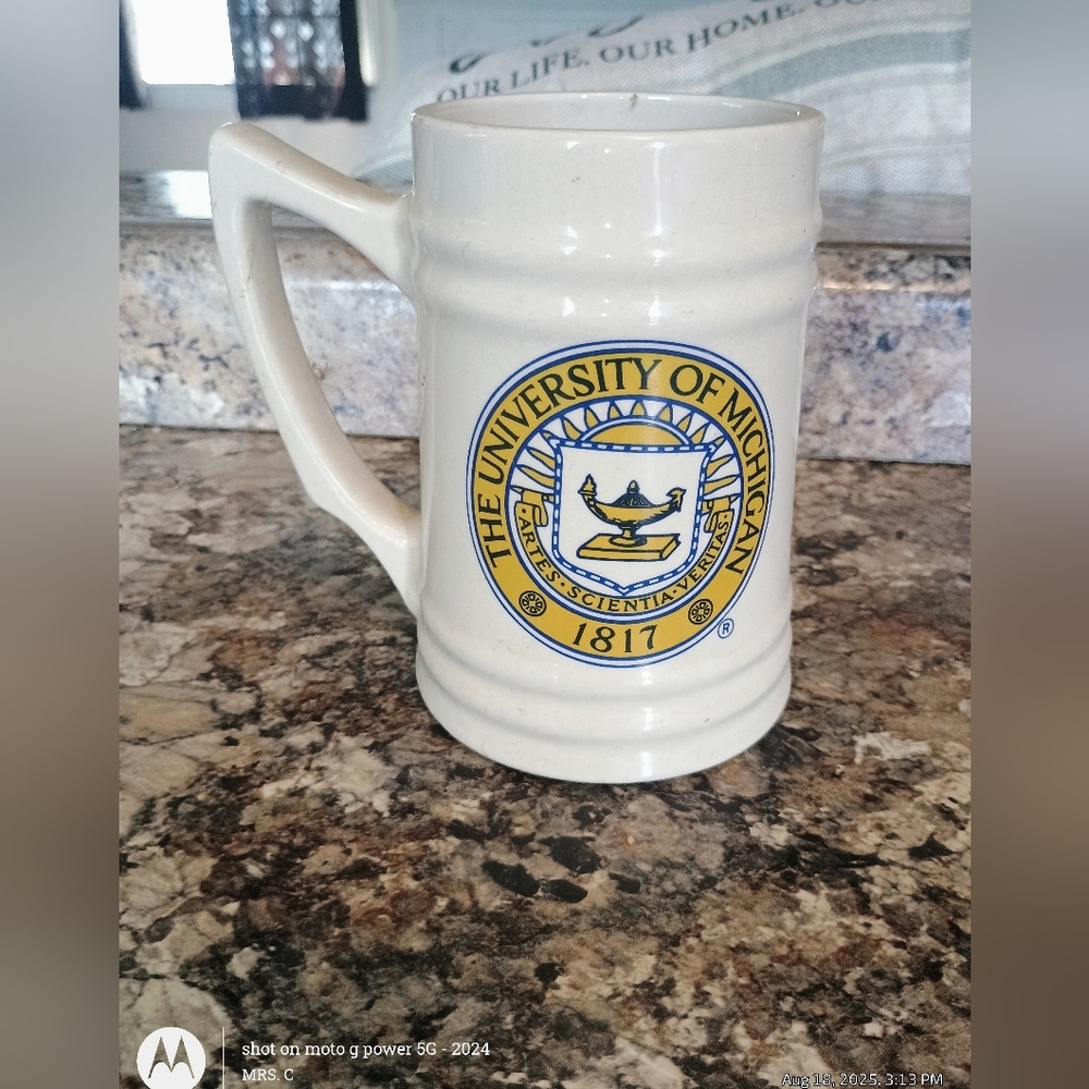 University of Michigan alumni 1817 mug - Picture 2 of 3